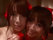 兩個日本淫女跳熱舞抹油自慰扭動